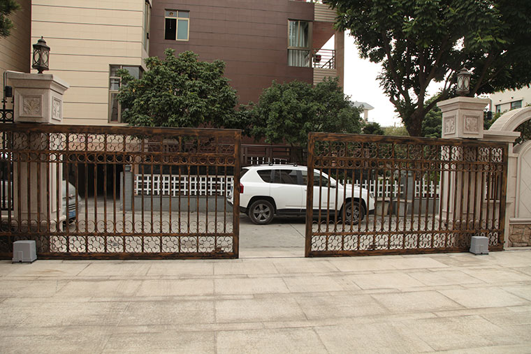 購(gòu)買平開(kāi)門電機(jī)時(shí)要注意哪些